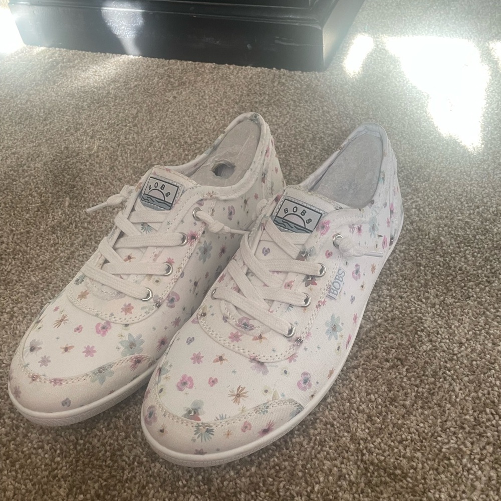 Floral print bobs sneakers